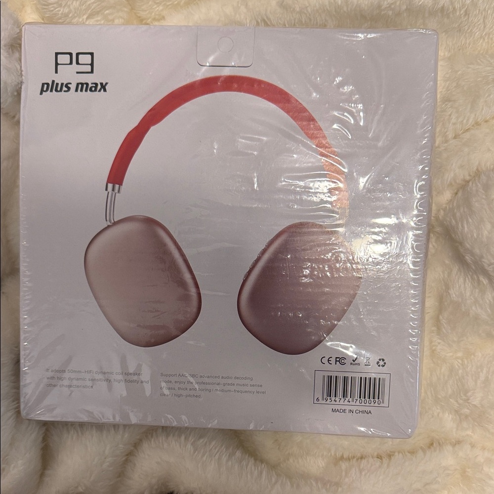 Plus Max Over-Ear Headphones - Rose Gold - Picture 2 of 3
